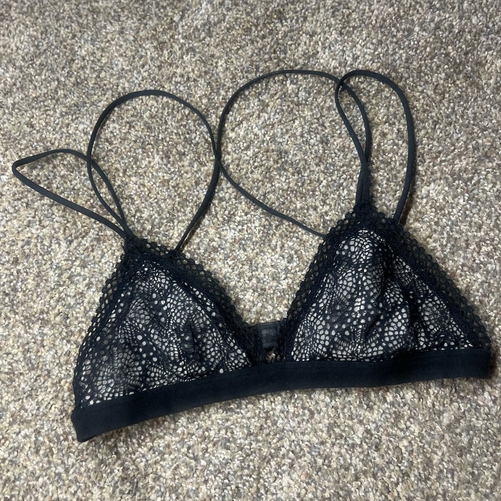 VS lace strappy bra